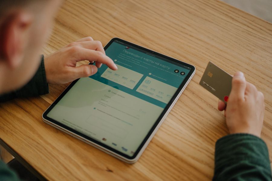 Plain language for checkout microcopy in SaaS